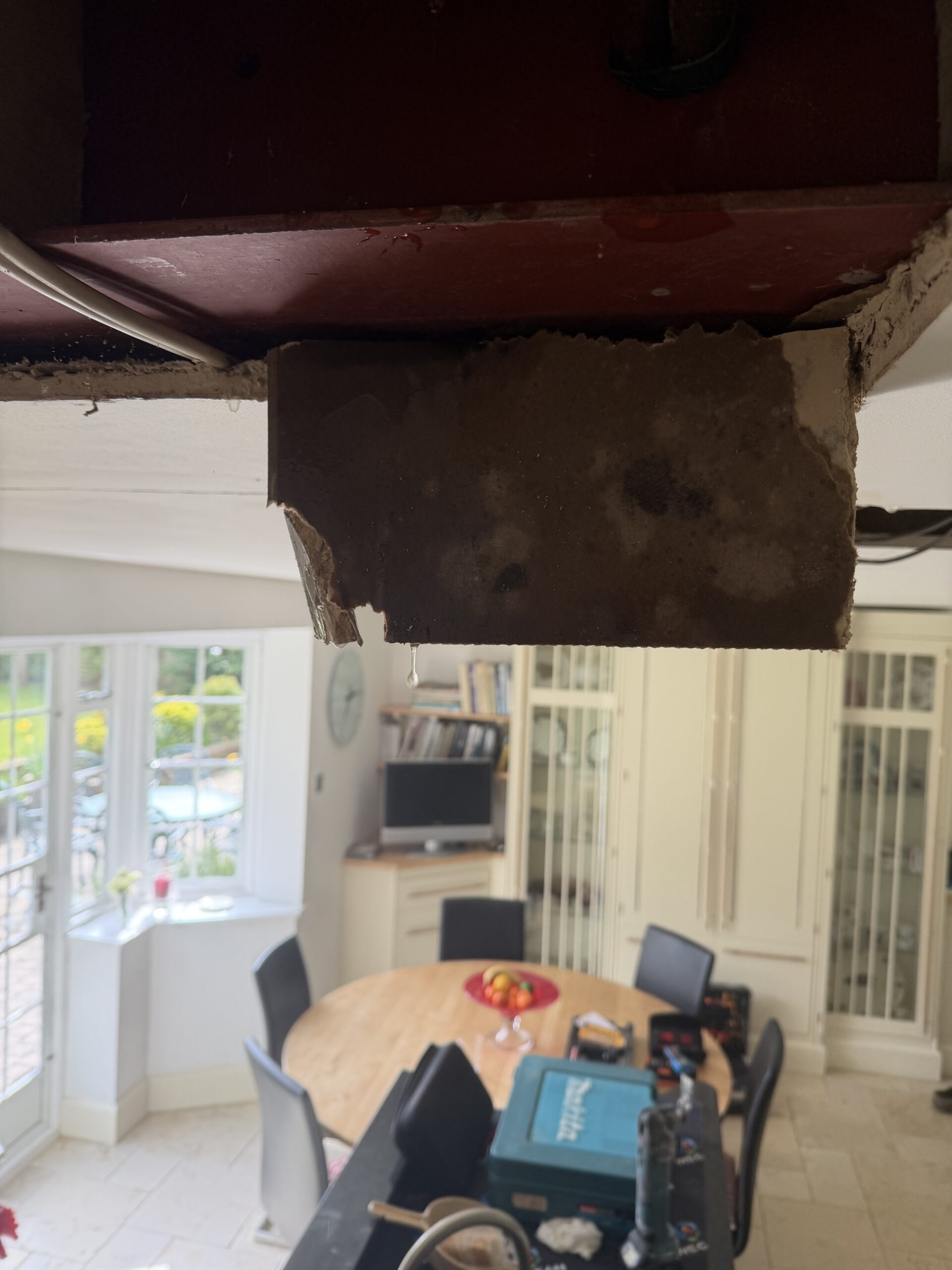 Water staining on wall from water ingress